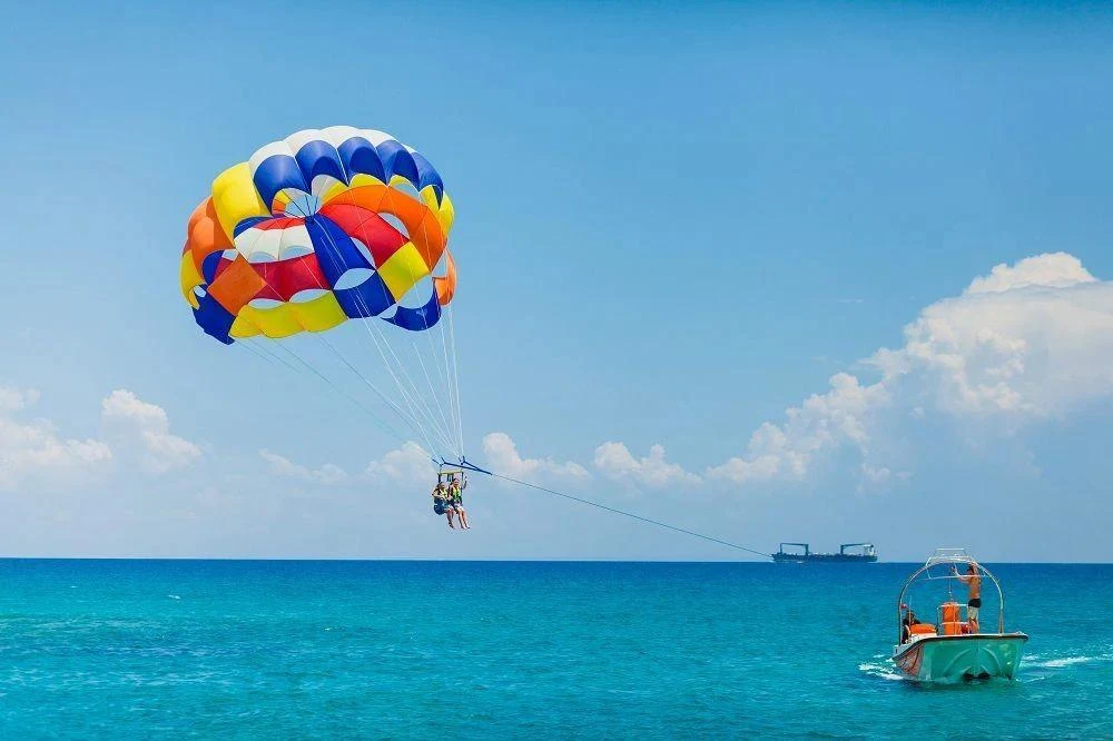 Parasailing in Andaman